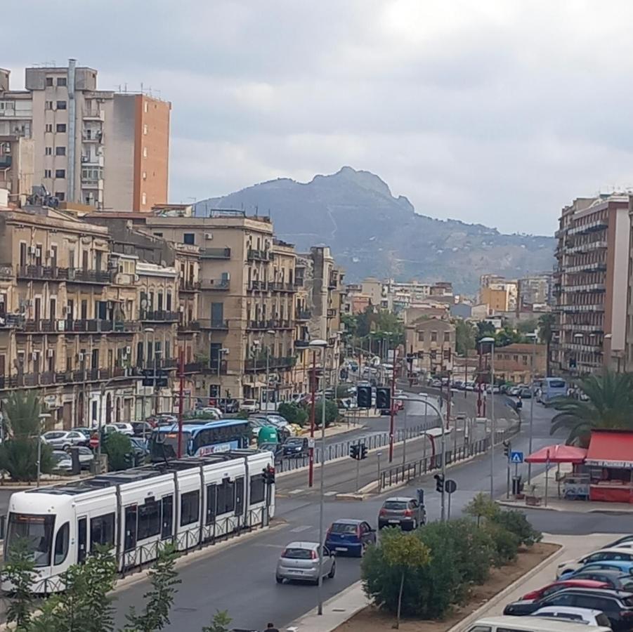 Aa Central Station Palermo Bagian luar foto